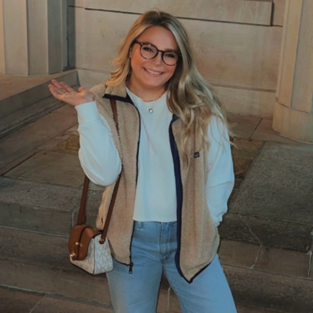 Meet your Posher, Anna